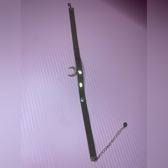 Run w the Wild Chokers - Picture 5 of 5